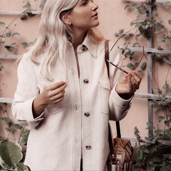 Aritzia | Wilfred Free The Ganna Shacket in Cream Beige 100% Wool - Picture 2 of 8